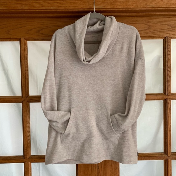 Yoga Coverup/Sweater, extremely soft - Picture 3 of 6